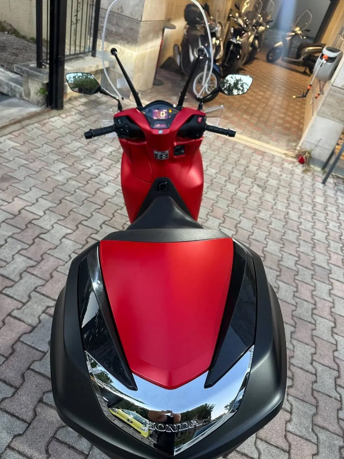 Honda SH 350i GT (2025 - 26) (5)