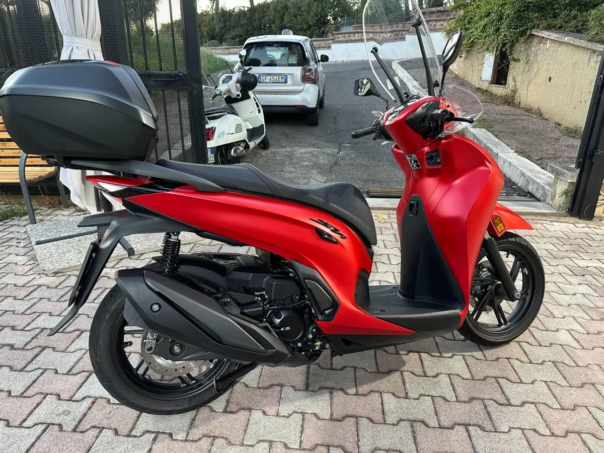 Honda SH 350i GT (2025 - 26) (6)