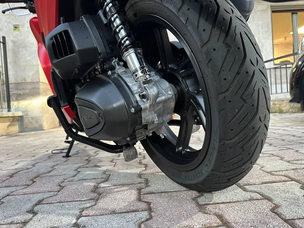 Honda SH 350i GT (2025 - 26) (9)