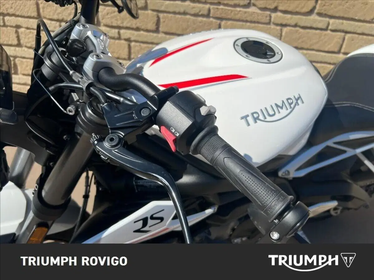 Triumph Street Triple RS (2017 - 19) (7)