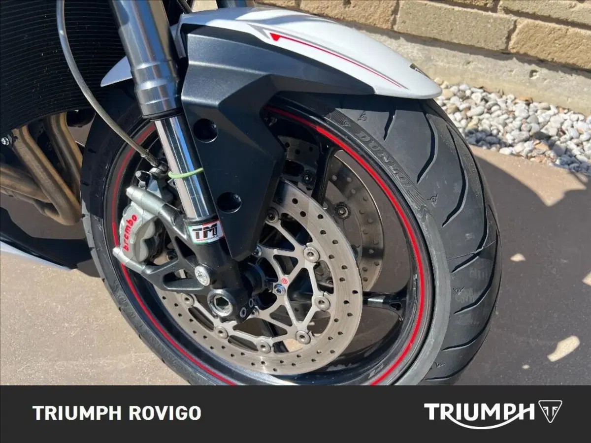 Triumph Street Triple RS (2017 - 19) (4)