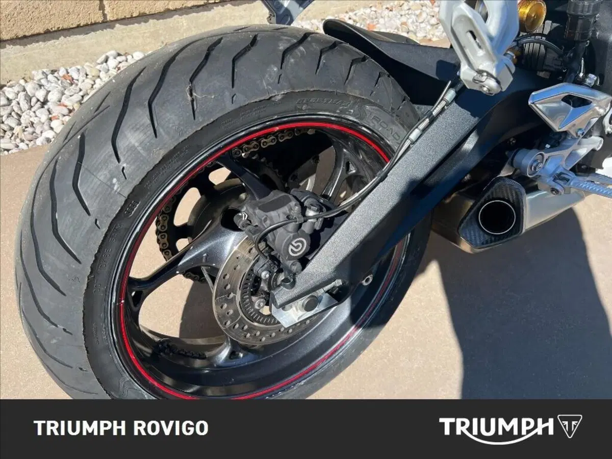 Triumph Street Triple RS (2017 - 19) (12)