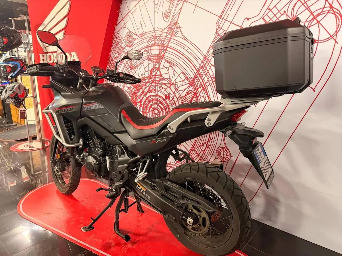 Honda Transalp XL750 (2023 - 24) (3)
