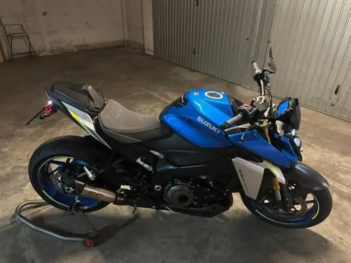 Suzuki GSX-S1000 (2021 - 25) (9)