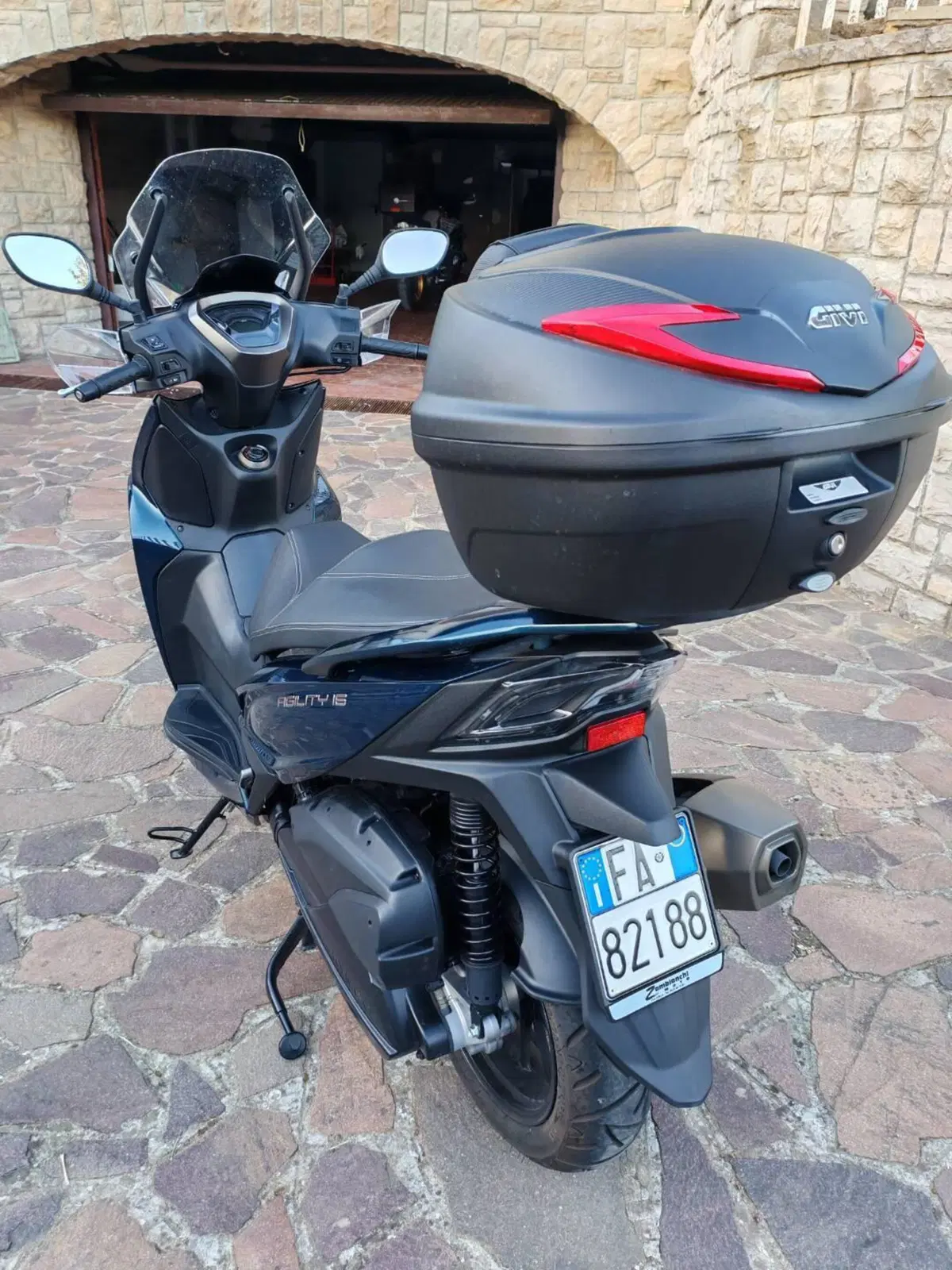 Kymco Agility 300i R16 ABS (2020) (6)