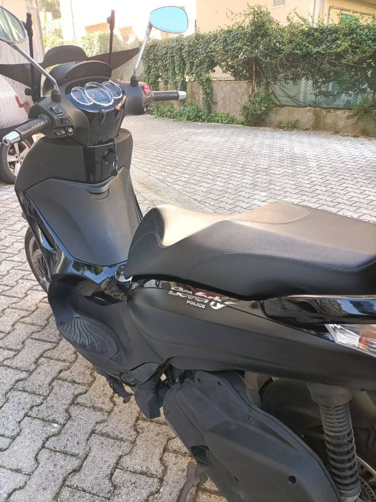Piaggio Beverly 300 i.e. Police ABS-ASR (2017 - 20) (7)