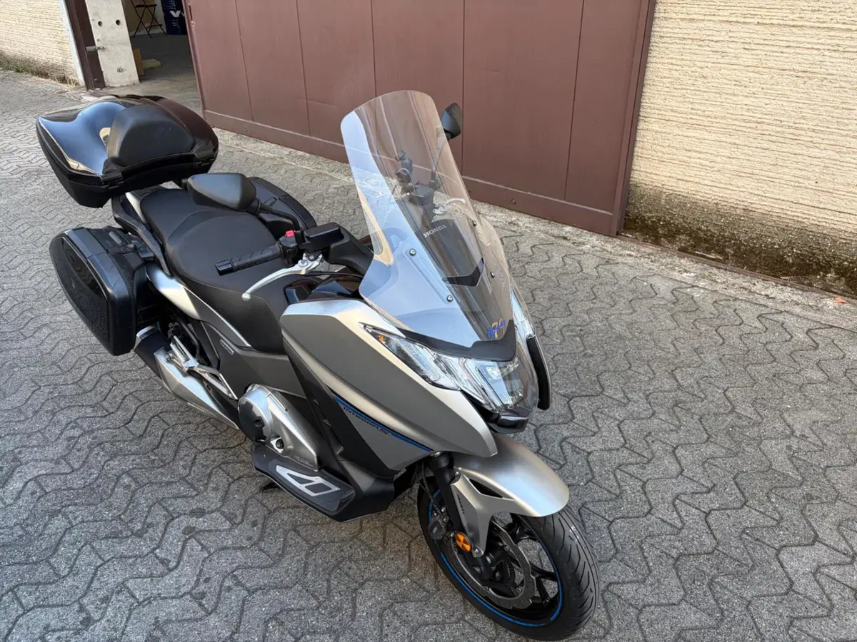 Honda Integra 750 DCT Sport (2017) (6)