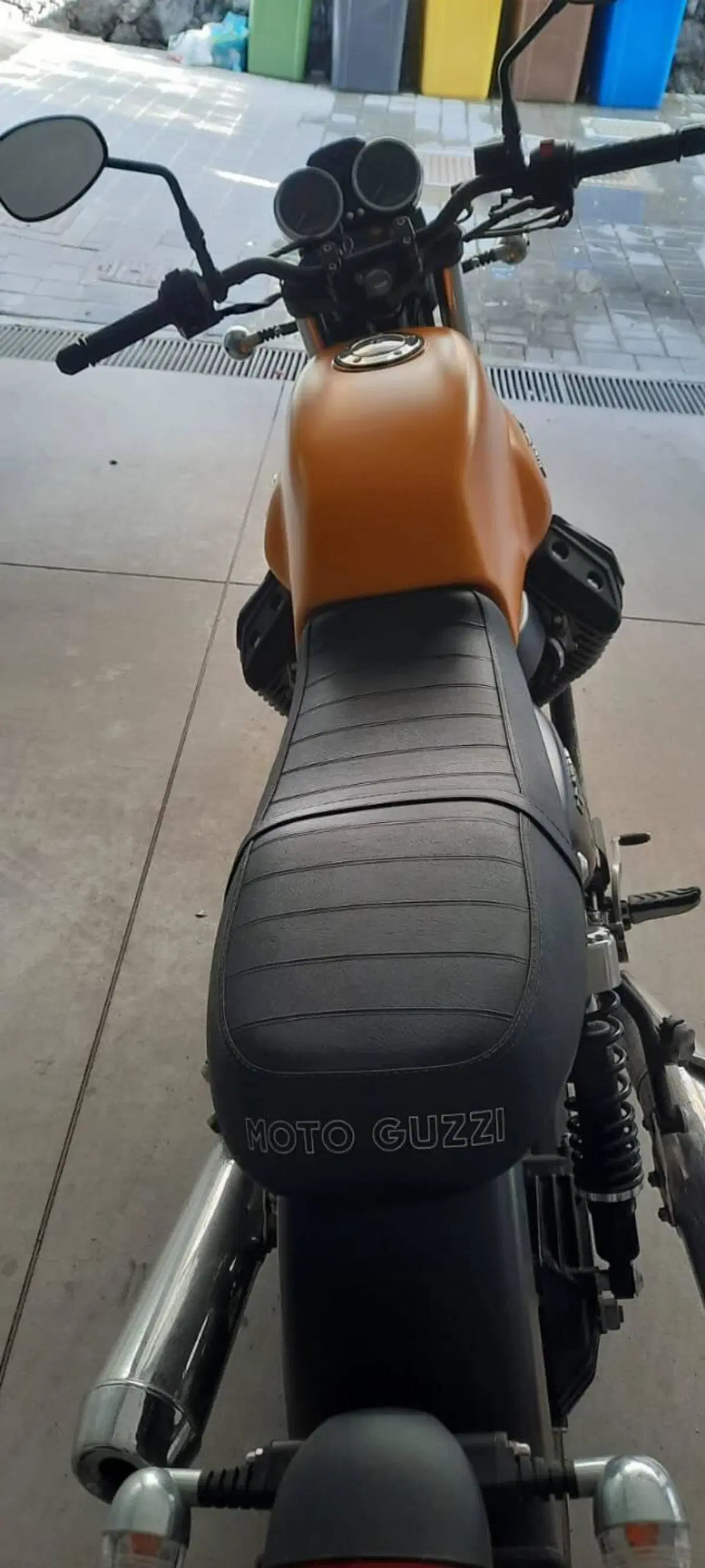 Moto Guzzi V7 II Stone (2015 - 17) (5)