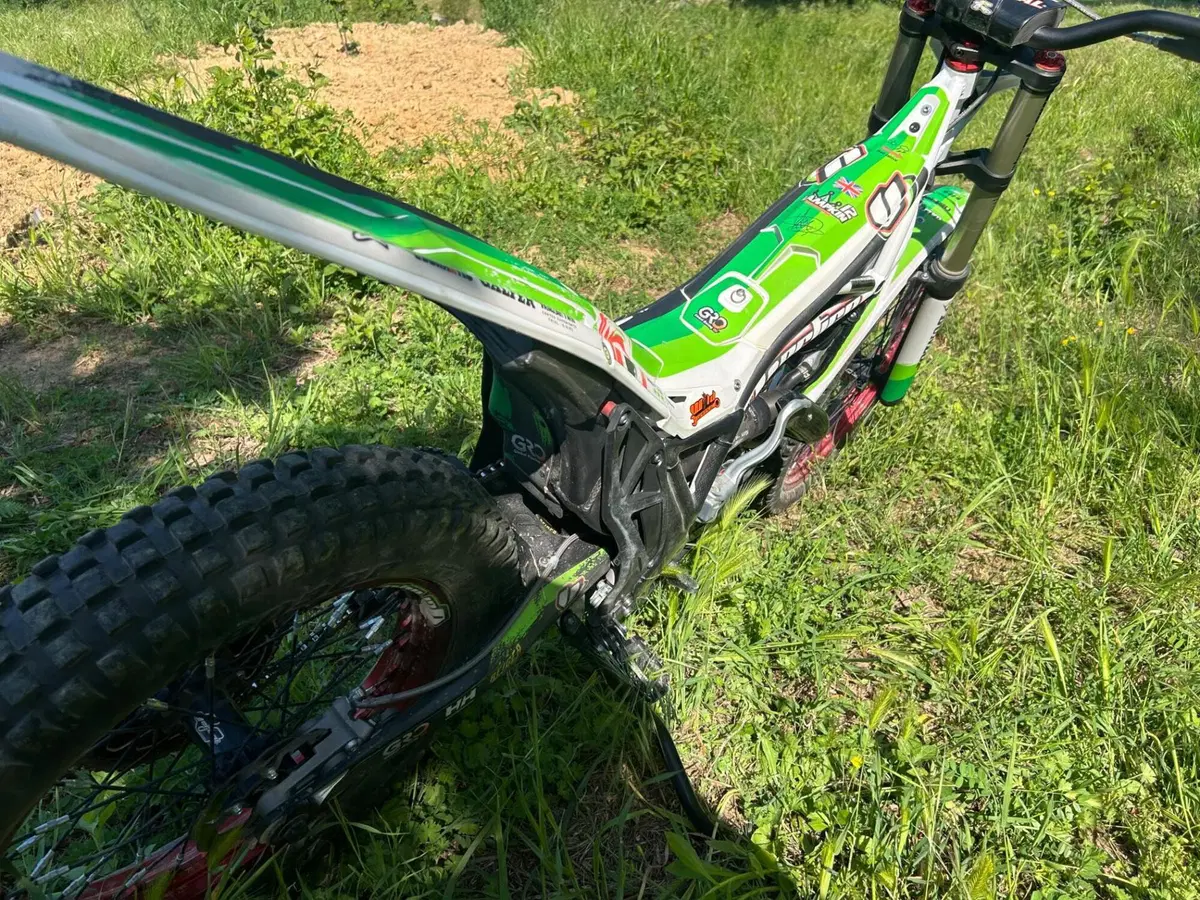 Vertigo Combat Vertical 300 (2019 - 20) (3)