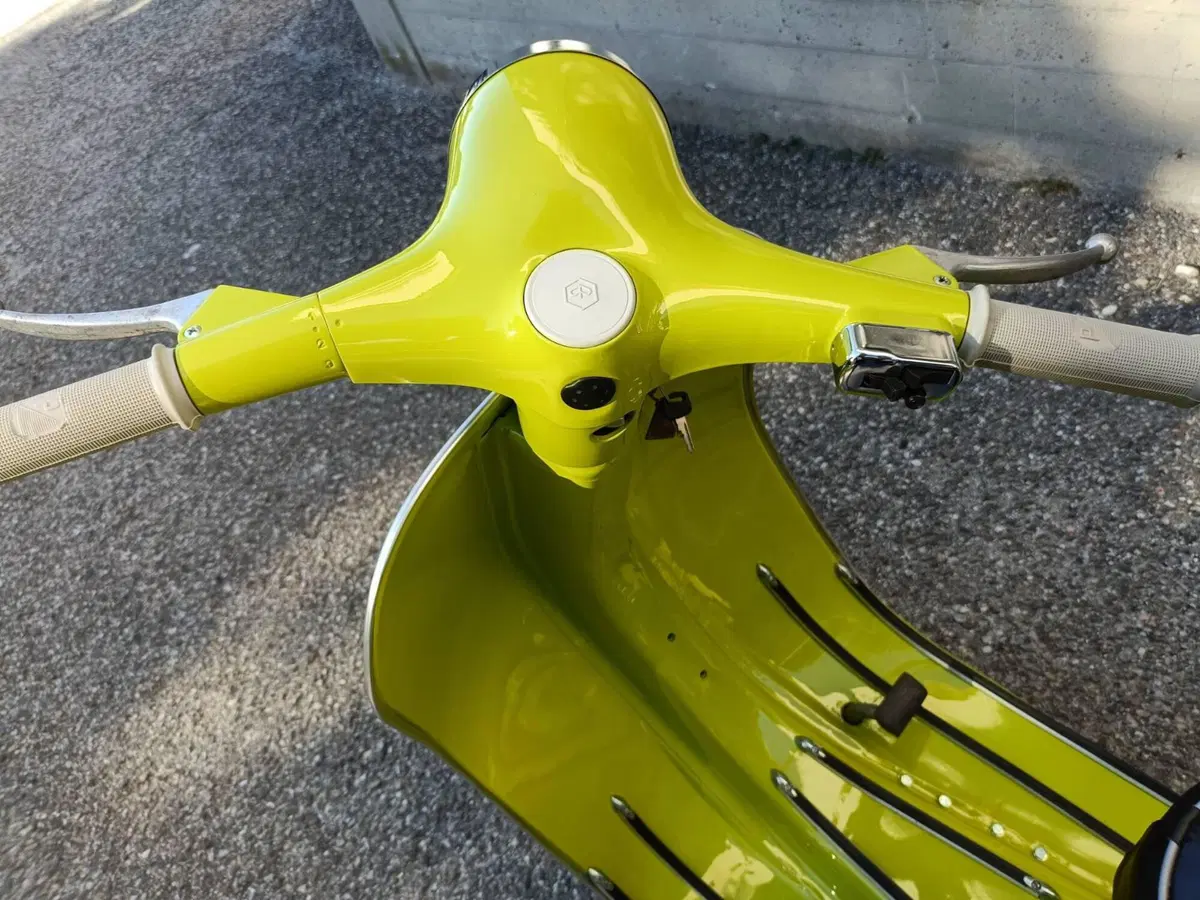 Piaggio Vespa 50 l (3)