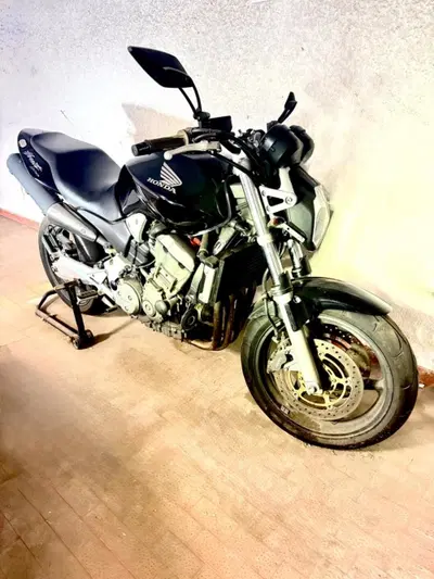 Honda Hornet 900 usata