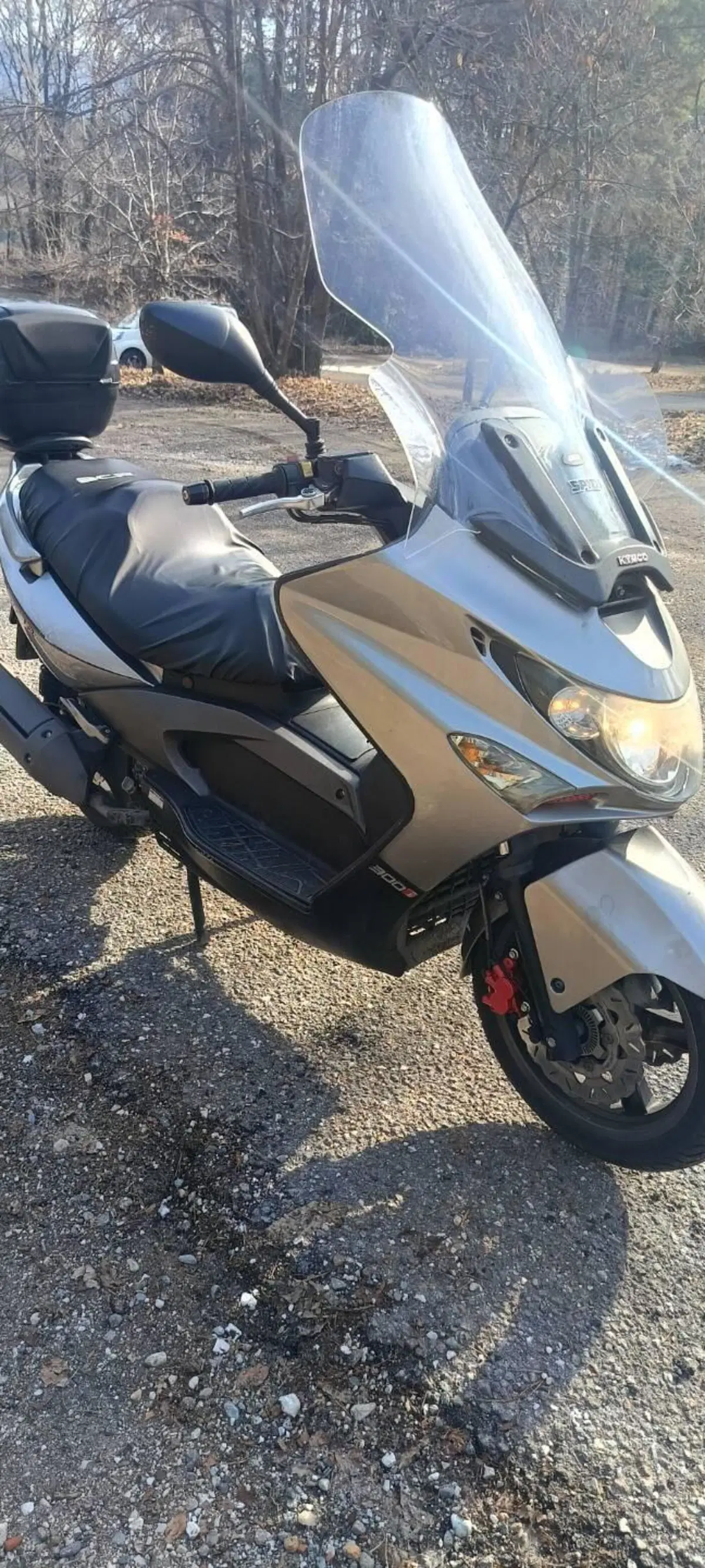 Kymco Xciting 300i (5)