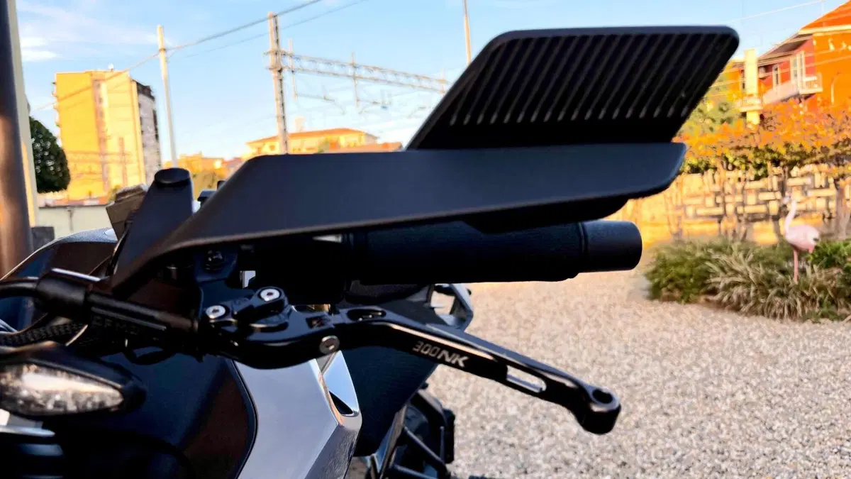 CFMOTO 300NK (2021 - 26) (5)