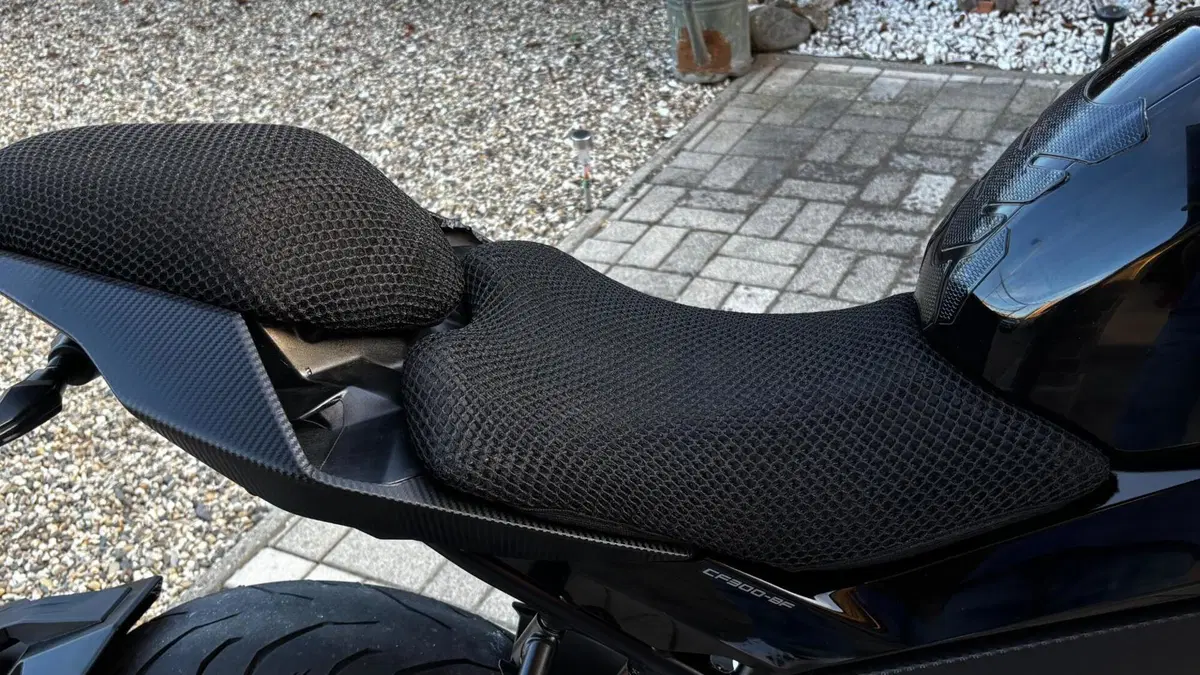 CFMOTO 300NK (2021 - 26) (8)