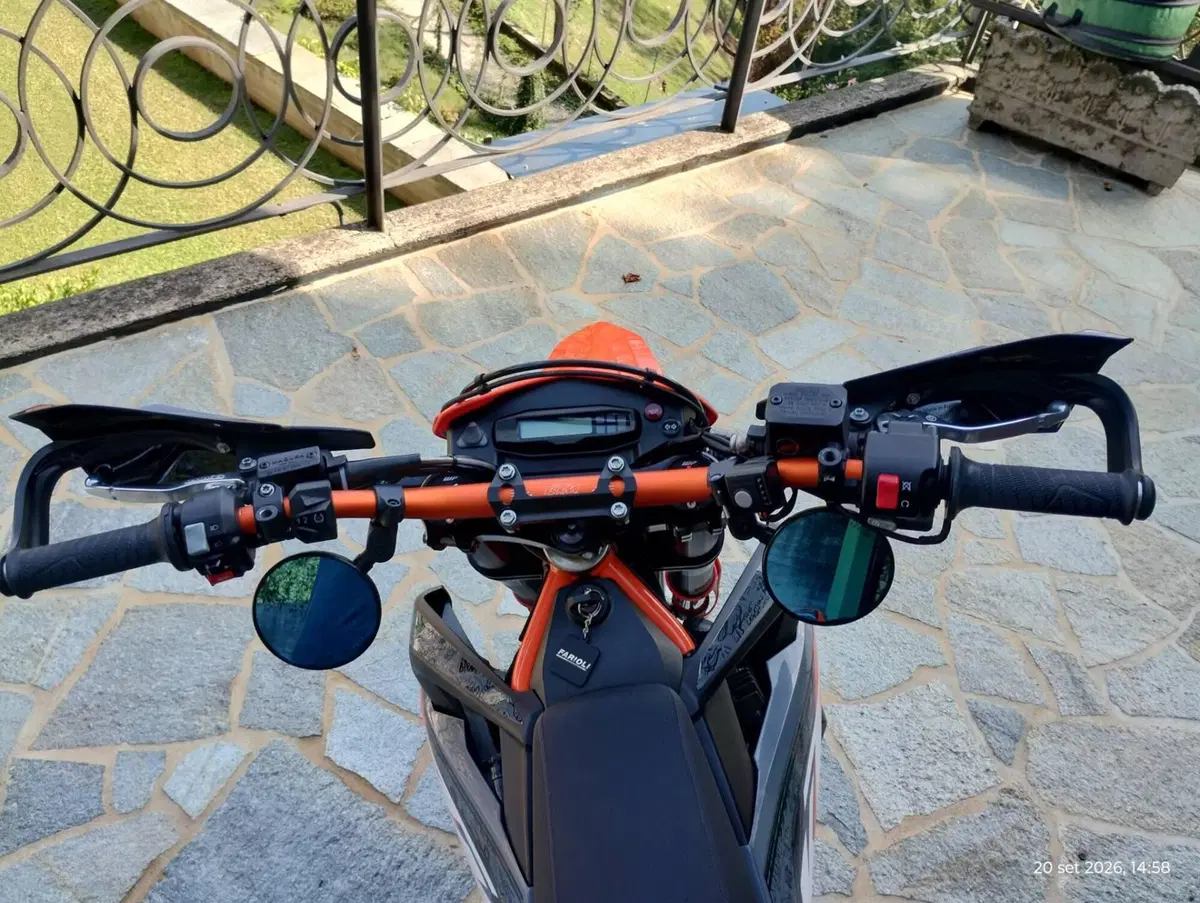 KTM 690 SMC R (2021 - 22) (5)