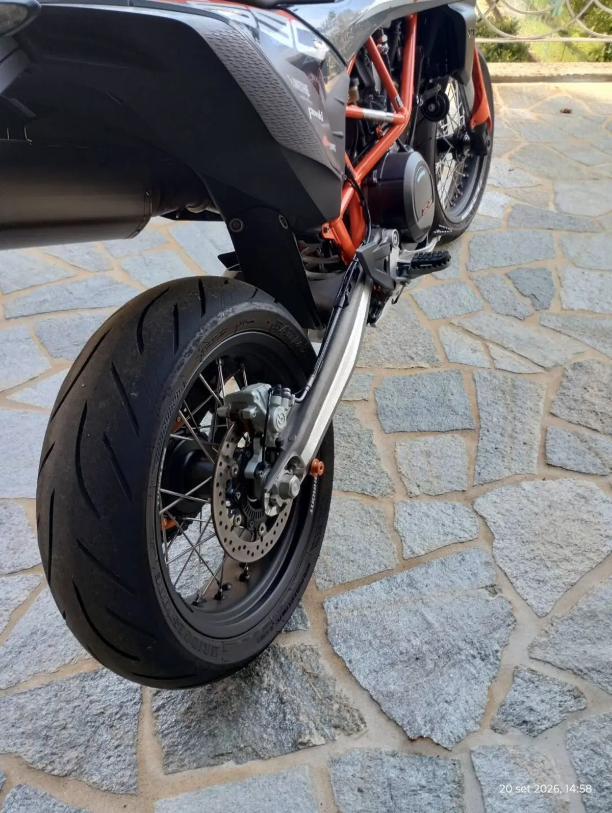 KTM 690 SMC R (2021 - 22) (9)