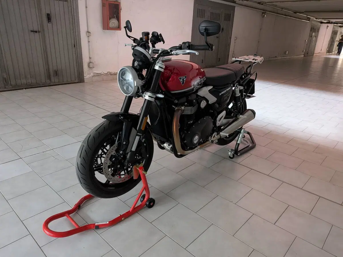 Triumph Speed Twin 1200 (2025 - 26) (5)
