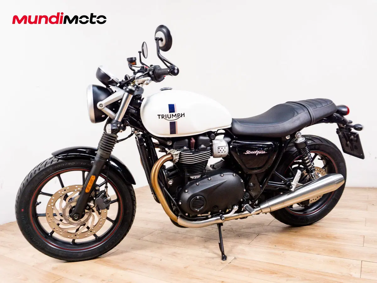 Triumph Street Twin 900 (2017 - 18) (8)