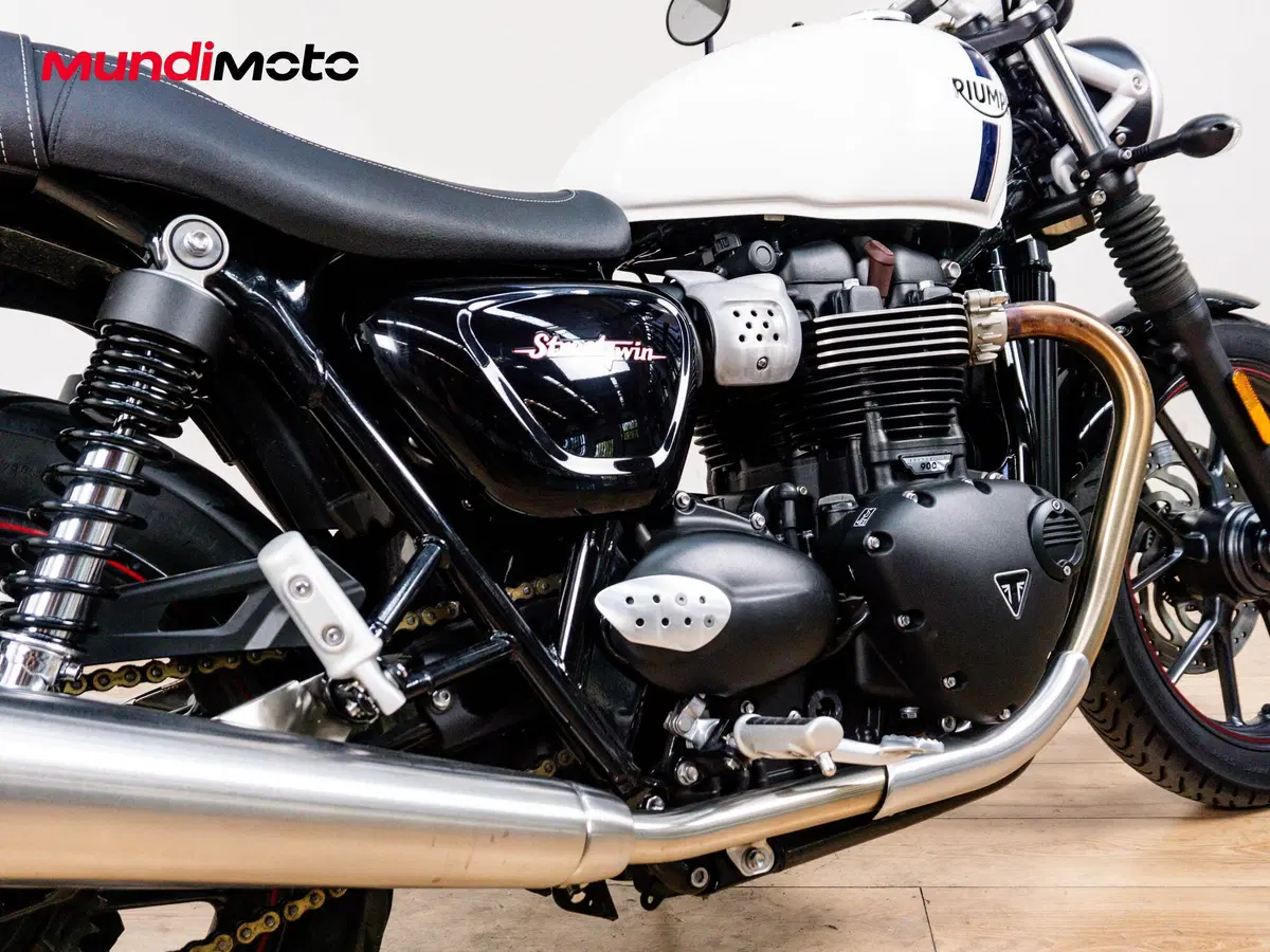 Triumph Street Twin 900 (2017 - 18) (4)