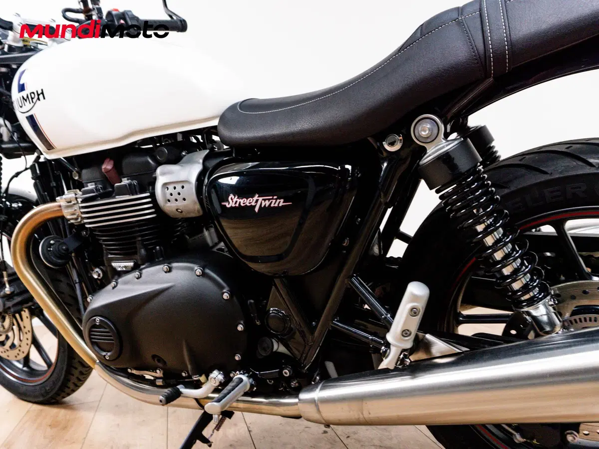 Triumph Street Twin 900 (2017 - 18) (10)