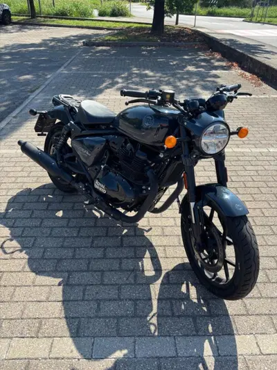 Royal Enfield Shotgun 650 (2024 - 26) usata