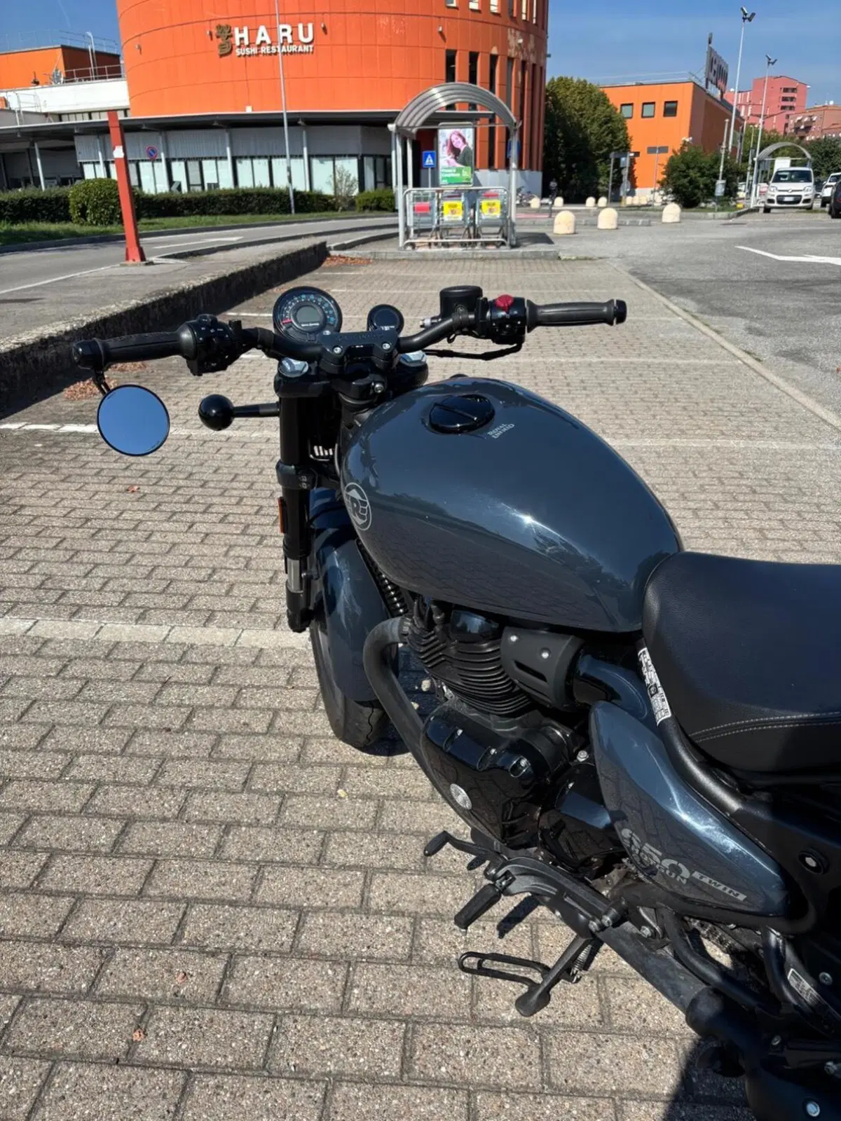 Royal Enfield Shotgun 650 (2024 - 26) (8)