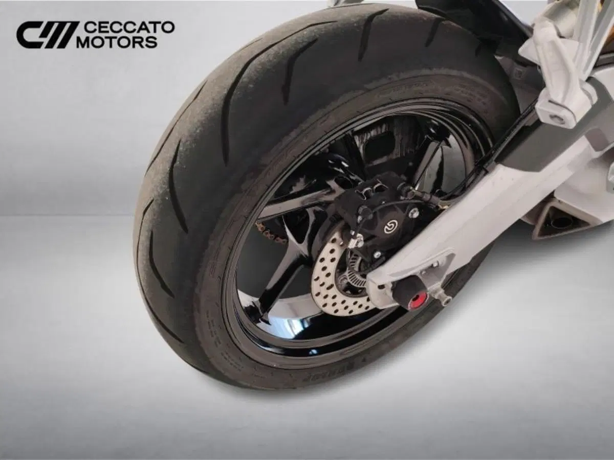 Aprilia Tuono 660 Factory (2022 - 24) (14)