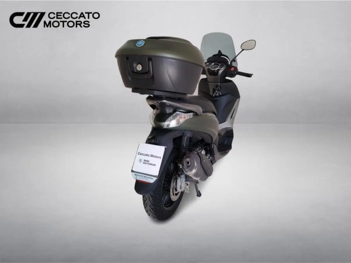Piaggio Beverly 300 S i.e. ABS-ASR (2016 - 20) (4)