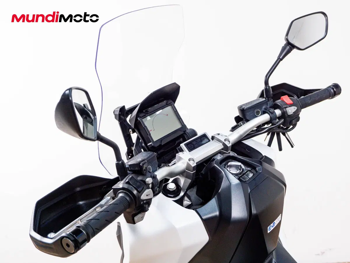 Honda X-ADV 750 (2017) (11)