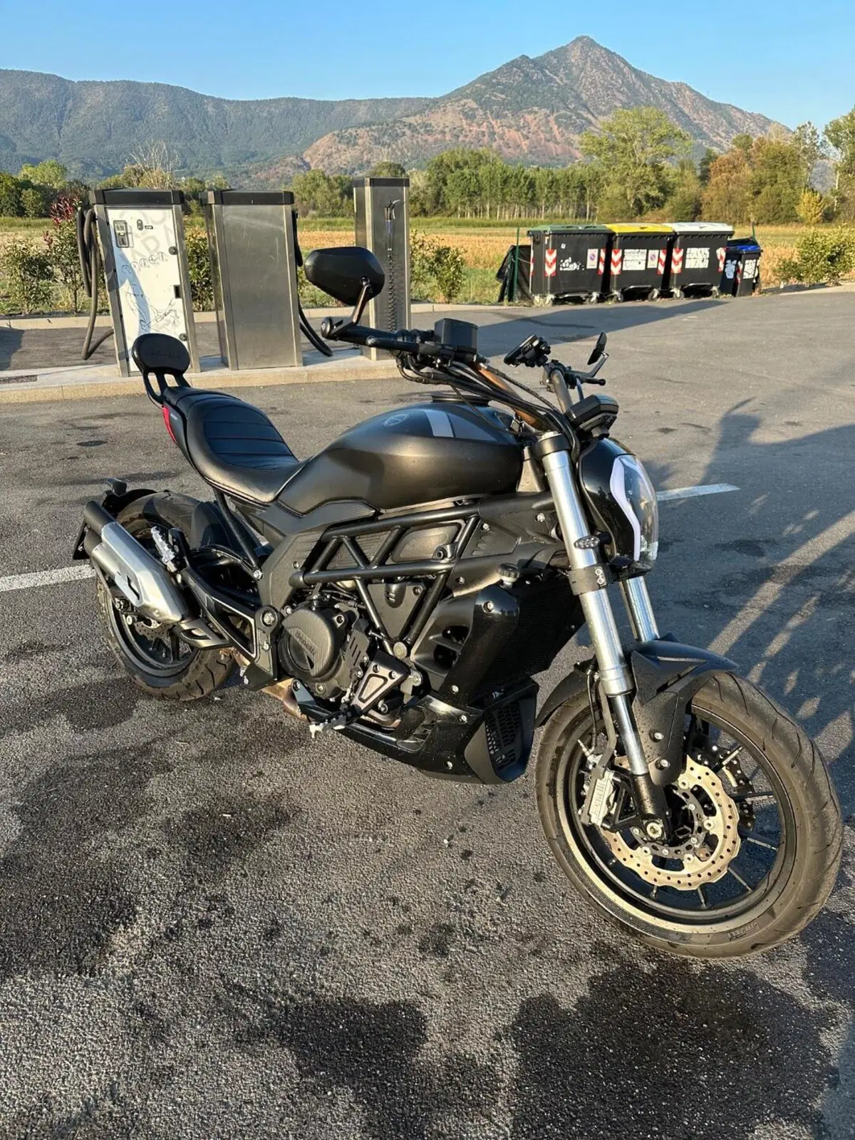 Benelli 502 C (2021 - 25) (2)