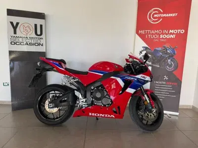 Honda CBR 600 RR (2024 - 26) usata
