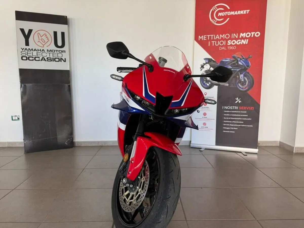 Honda CBR 600 RR (2024 - 26) (3)