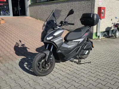 Aprilia SR GT 200 (2025 - 26) usata