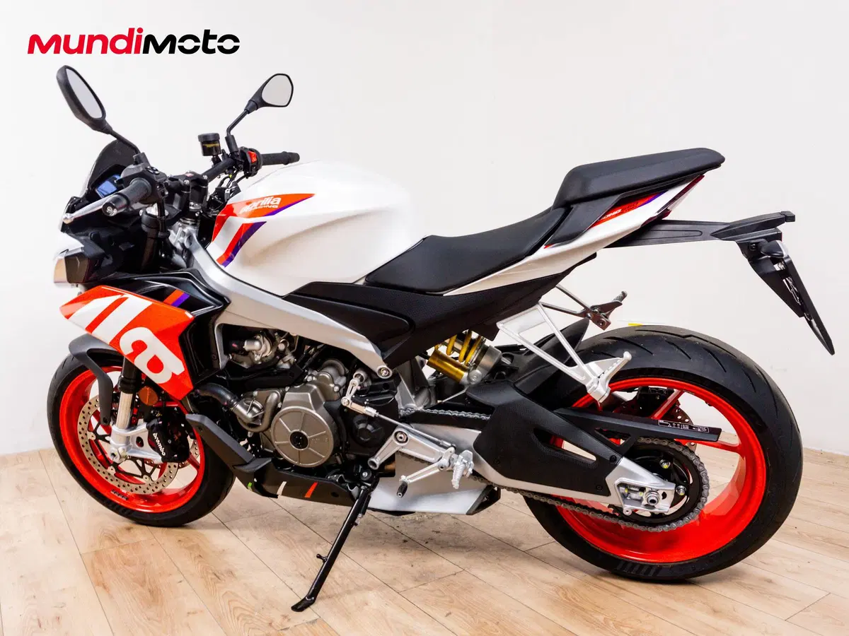 Aprilia Tuono 660 Factory (2025 - 26) (7)