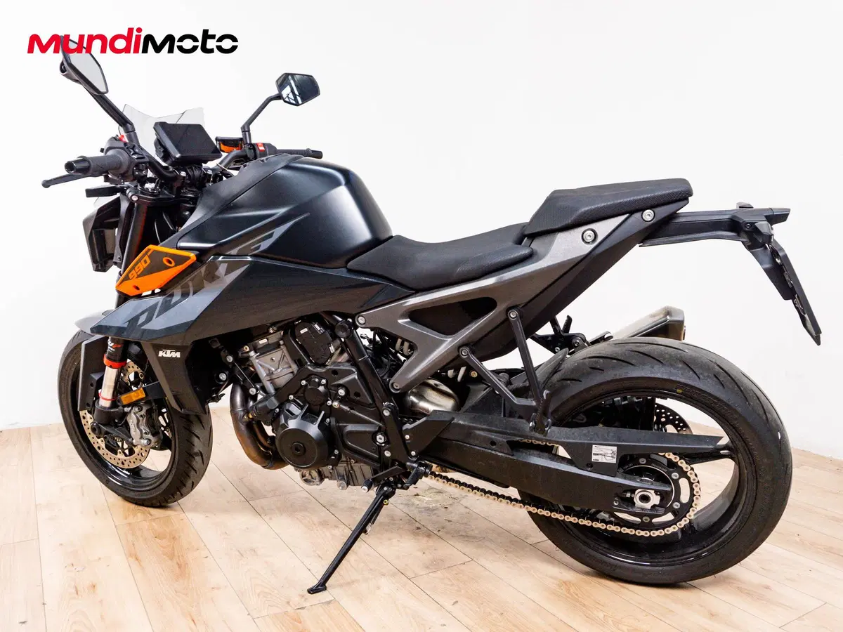 KTM 990 Duke (2024 - 26) (7)