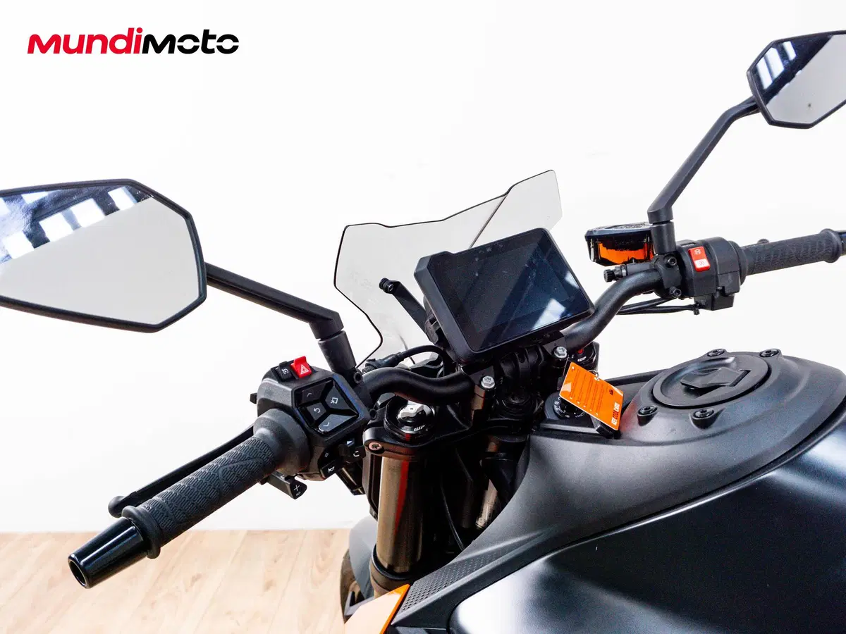 KTM 990 Duke (2024 - 26) (11)