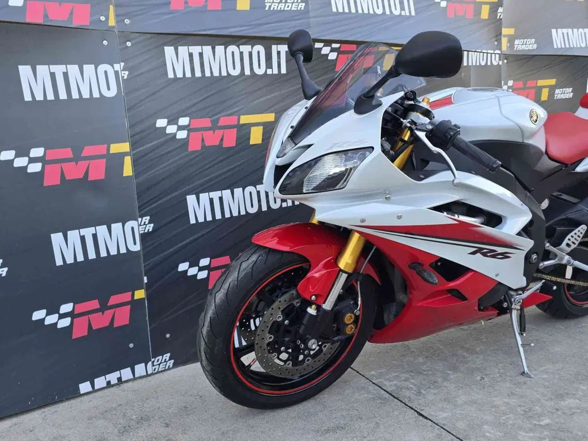 Yamaha YZF R6 (2006 - 07) (7)