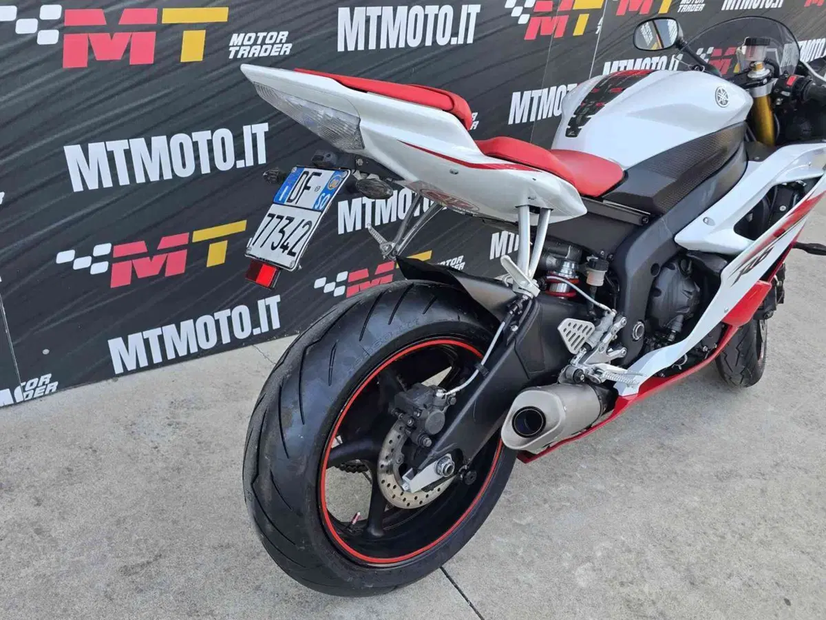 Yamaha YZF R6 (2006 - 07) (6)