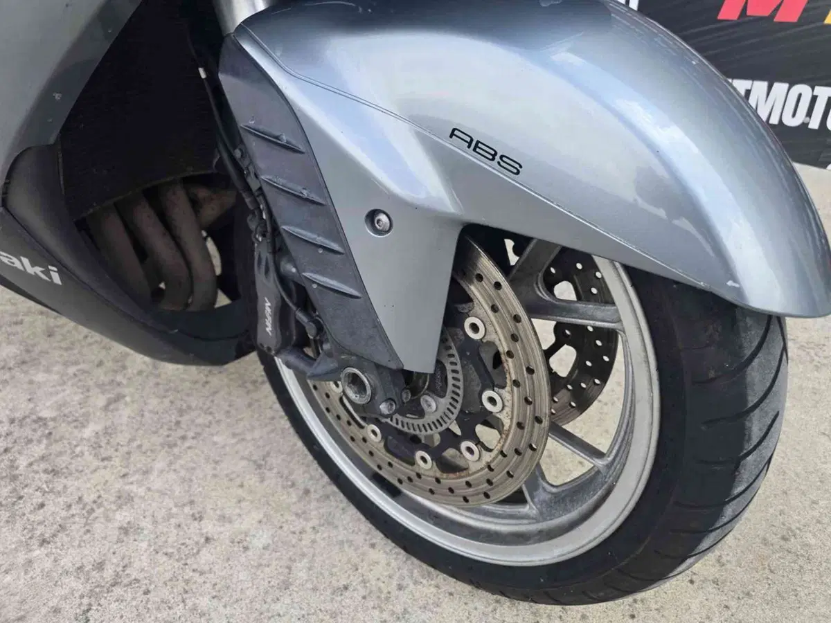 Kawasaki GTR 1400 (2007 - 09) (13)