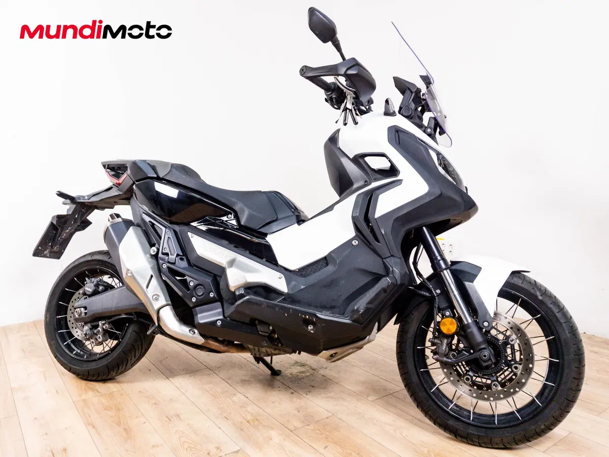 Honda X-ADV 750 (2017) (2)