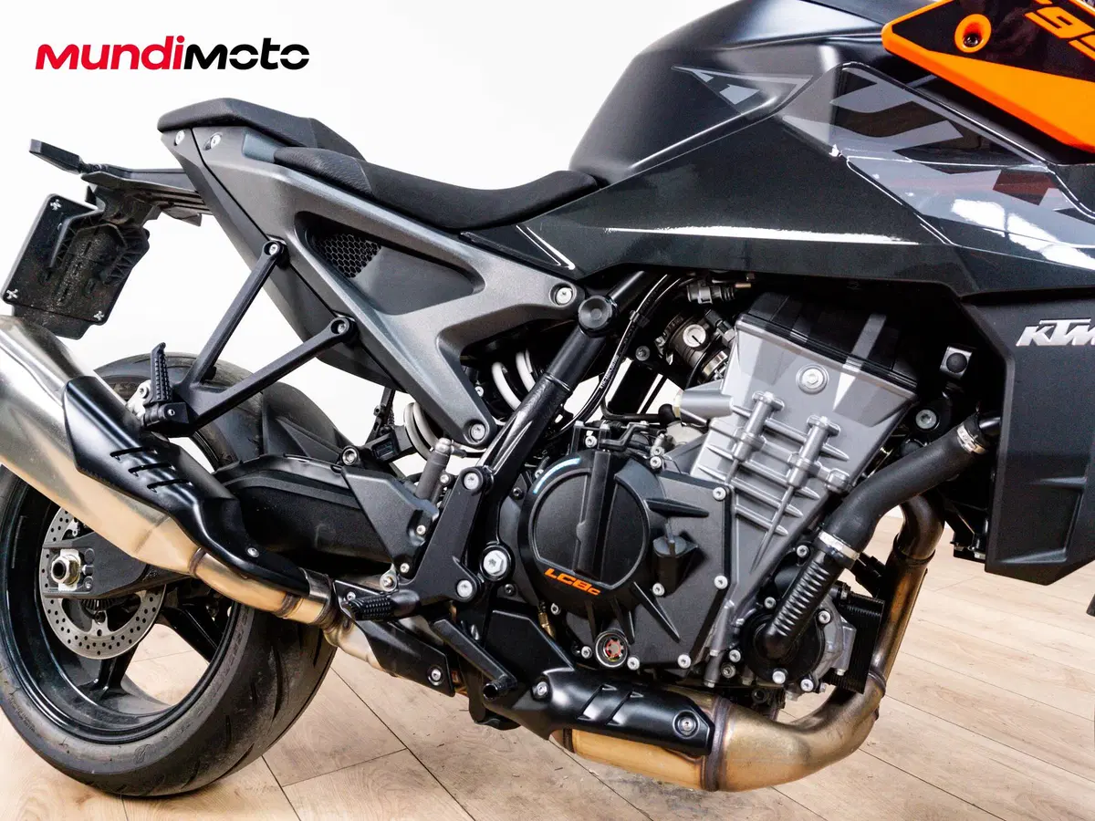 KTM 990 Duke (2024 - 26) (5)