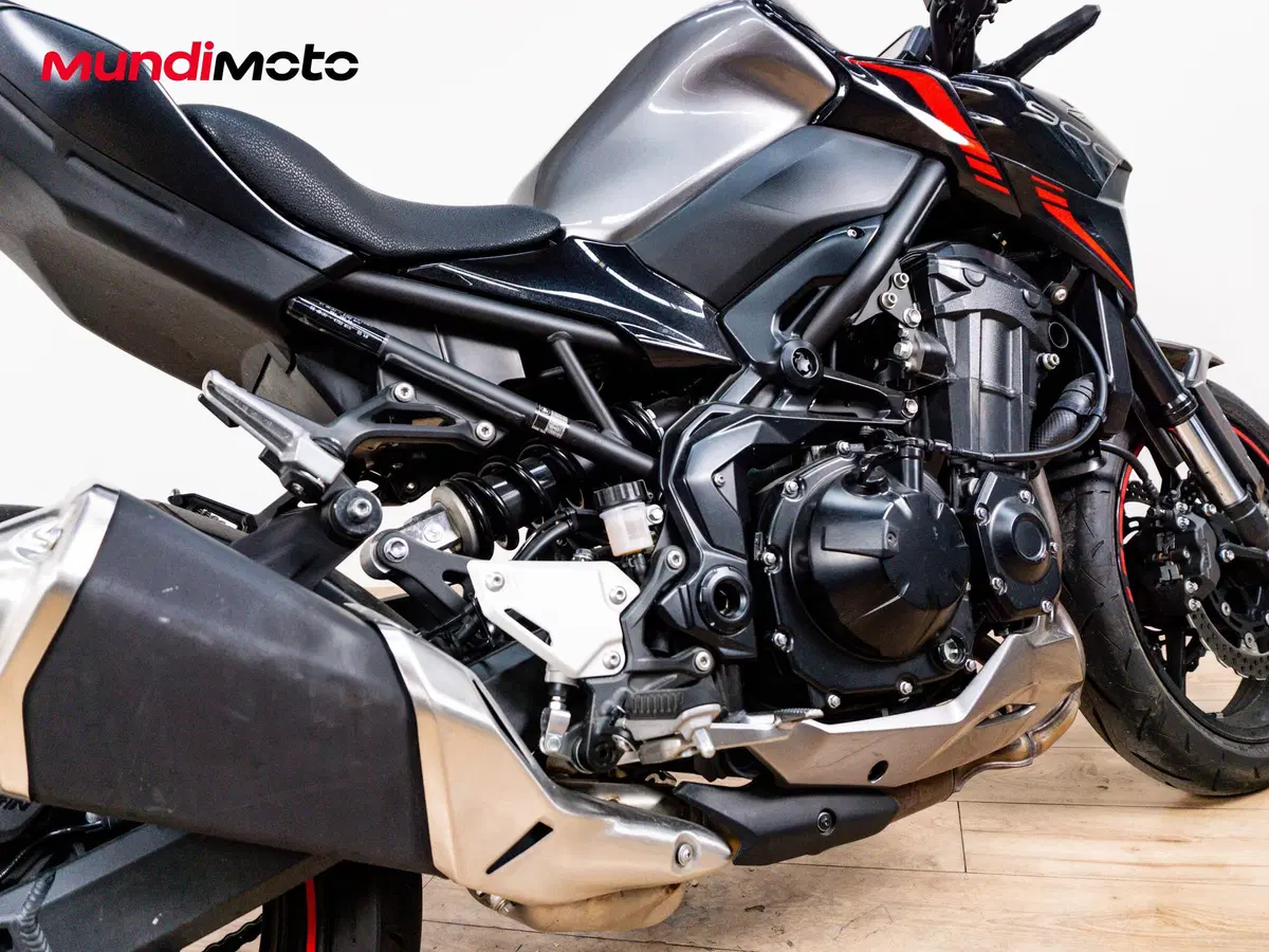 Kawasaki Z 900 (2019) (4)