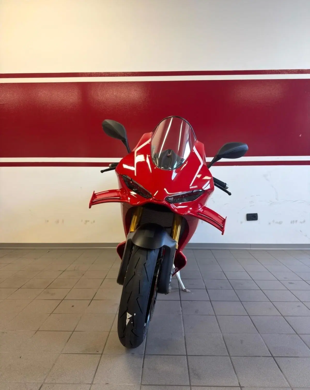 Ducati Panigale V4 R (2026) (2)