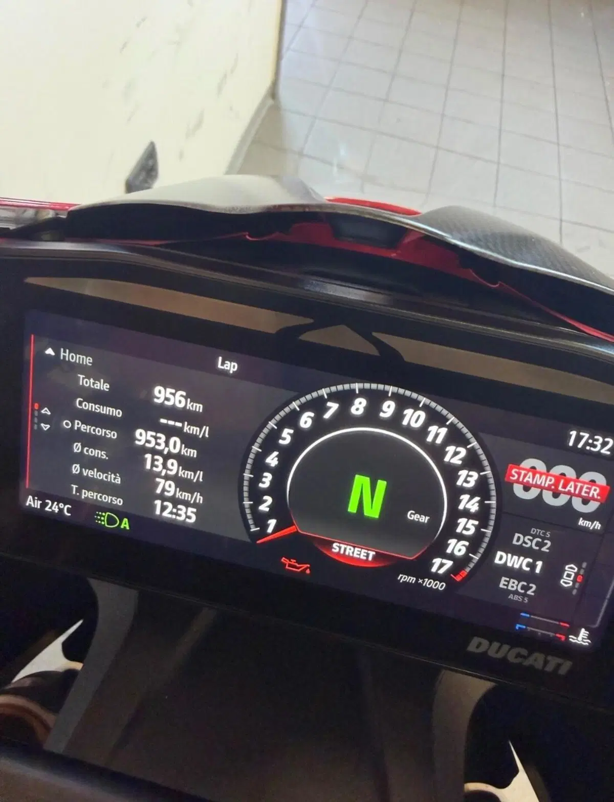 Ducati Panigale V4 R (2026) (5)