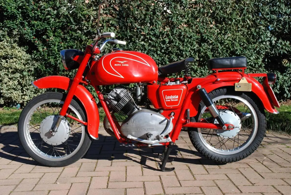 Moto Guzzi Lodola 235 GT