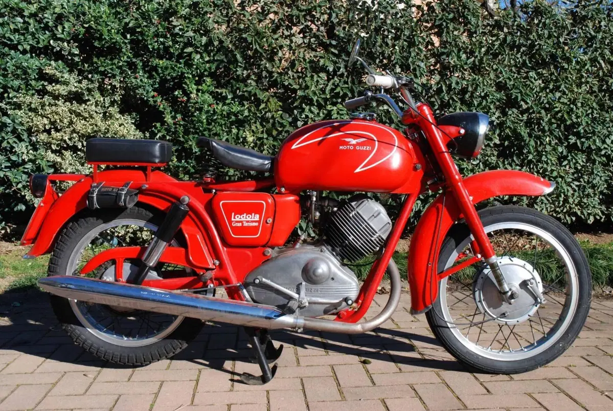Moto Guzzi Lodola 235 GT (3)