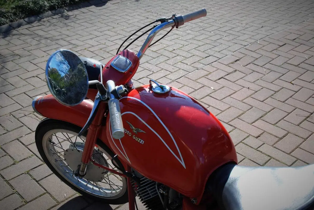 Moto Guzzi Lodola 235 GT (7)