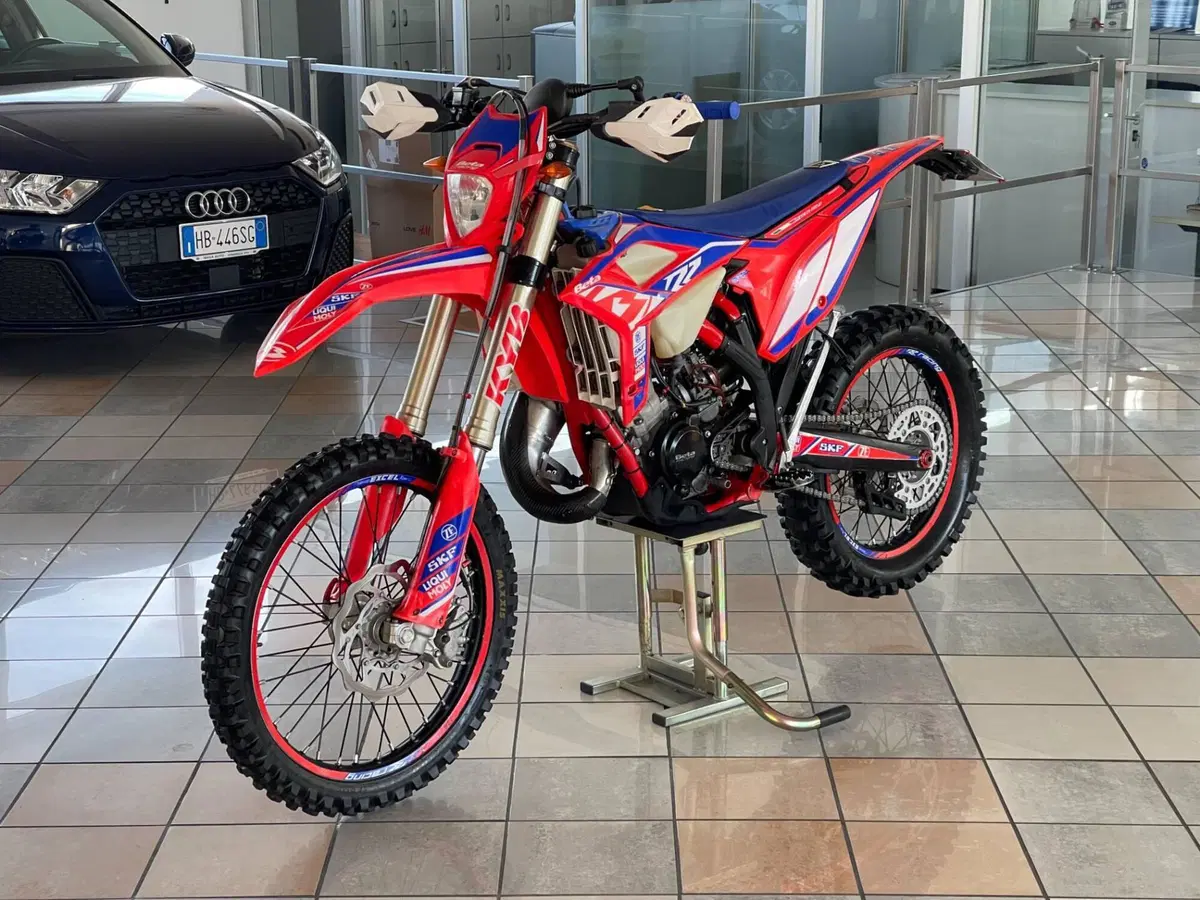 Betamotor RR 125 2T Enduro Racing (2022) (2)