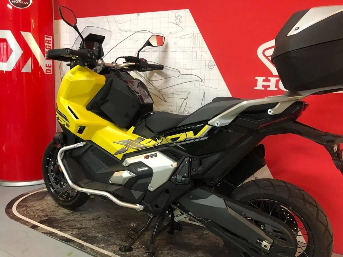 Honda X-ADV 750 (2025 - 27) (4)