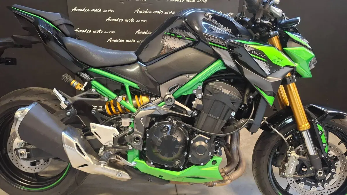 Kawasaki Z 900 SE (2022 - 24) (4)